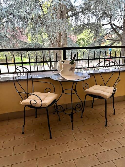 Casa Di Lillo Apartment เมราเต ภายนอก รูปภาพ