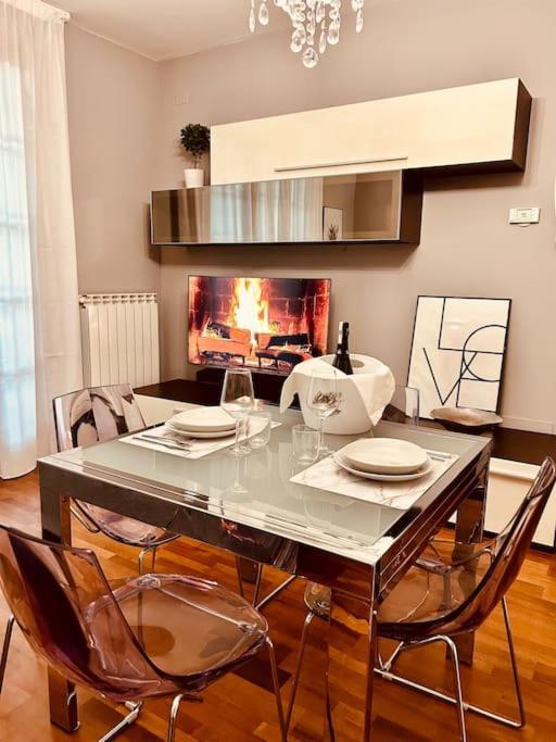 Casa Di Lillo Apartment เมราเต ภายนอก รูปภาพ