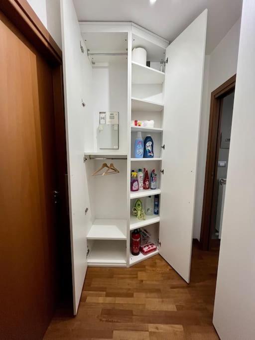 Casa Di Lillo Apartment เมราเต ภายนอก รูปภาพ