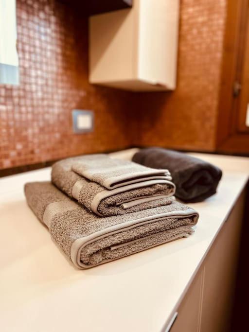 Casa Di Lillo Apartment เมราเต ภายนอก รูปภาพ
